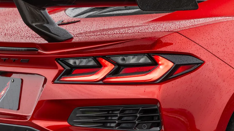 1889b2dd-2c8e-494a-9b98-8bdc456ca26b