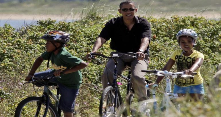 بالصور: رؤساء العالم يستقلون الدراجة الهوائية