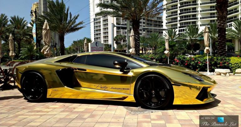 بالصور: أغلى سيارة لامبورجيني في العالم .. من الذهب !