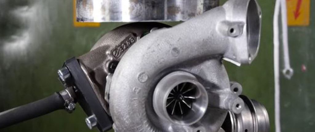 مشهد غريب لتوربو يتم تدميره على الساحقة الهيدروليكية