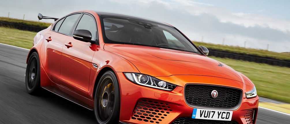 جاكوار XE SV Project 8
