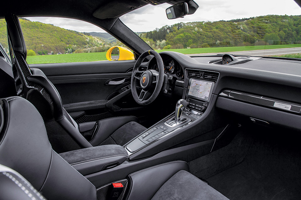 تجربة بورشه 911 GT3 RS