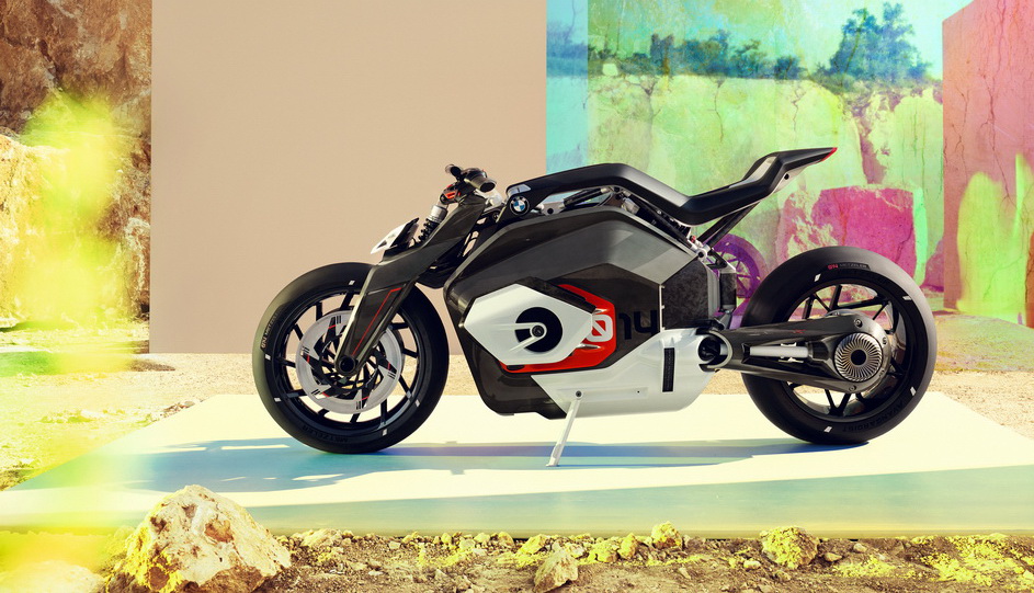 دراجة بي ام دبليو Motorrad Vision DC رودستر المستقبلية
