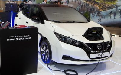 المركبات الكهربائية تتصدر معرض دبي الدولي للسيارات 2019