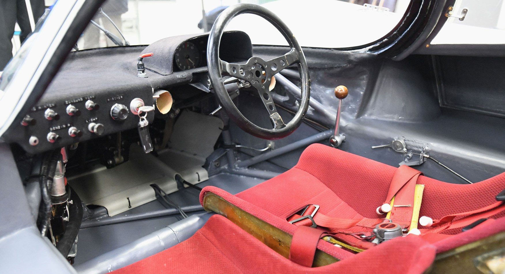 Porsche 917 interior