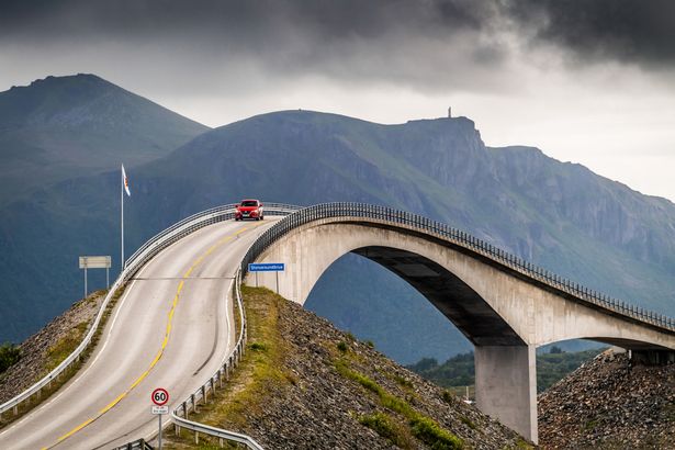 جسر Storseisundet في النرويج