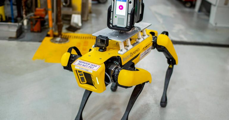 فورد تستخدم روبوتات بأربعة أرجل لمراقبة المصانع وتوفير الوقت والمال
