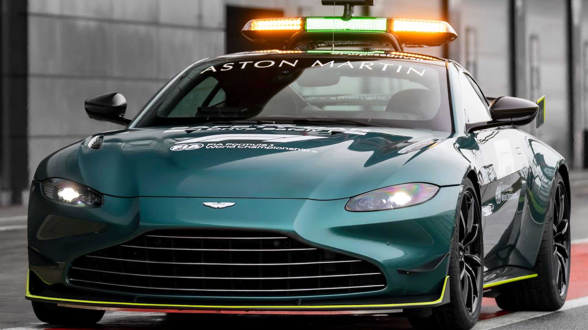 official-formula-1-aston-martin-safety-and-medical-cars-6.jpg