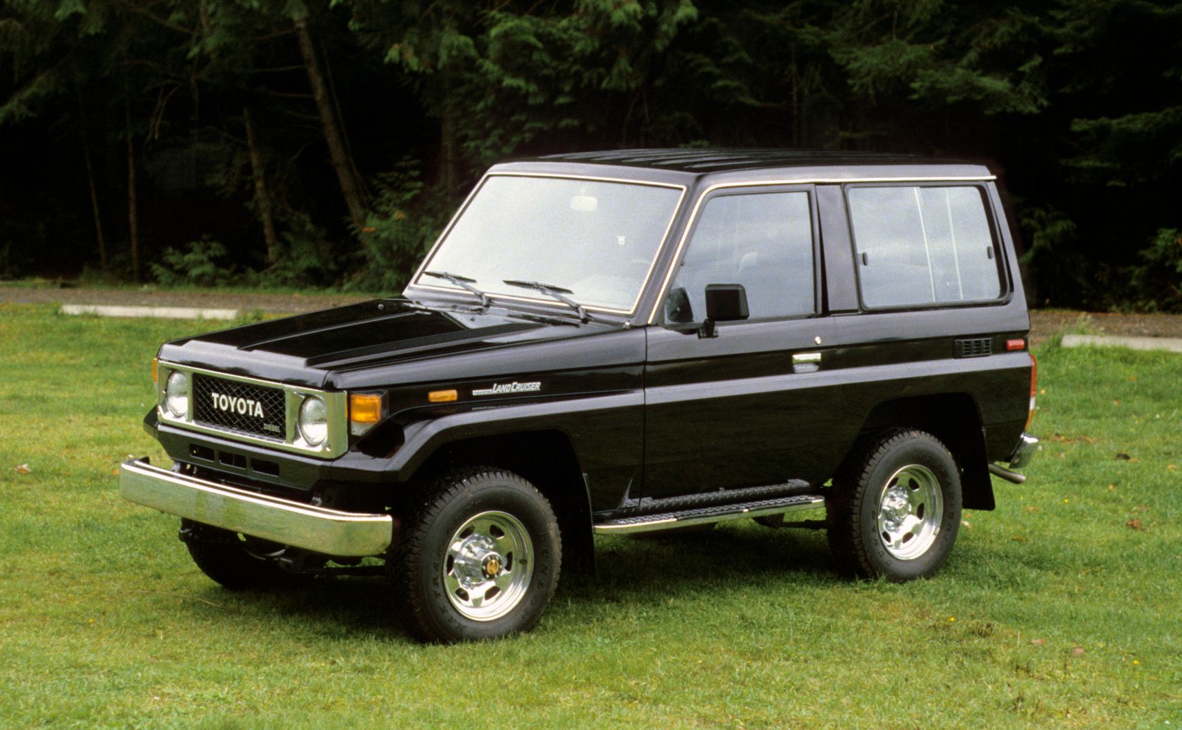 a-look-at-the-iconic-70-series-land-cruiser-the-most-reliable-toyota-ever-built_5.jpg