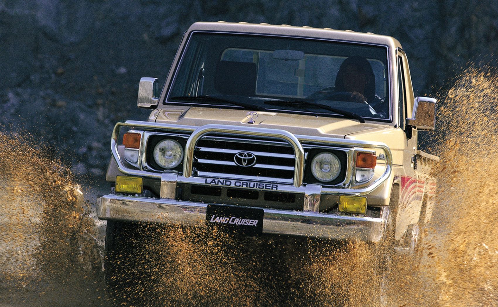a-look-at-the-iconic-70-series-land-cruiser-the-most-reliable-toyota-ever-built_6.jpg