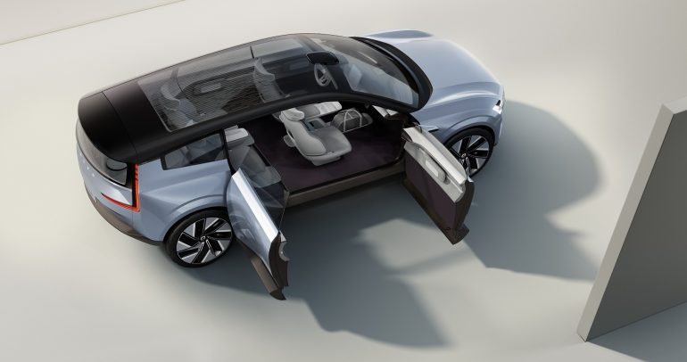 فولفو للسيارات تطلق طراز كونسيبت ريتشارج كنموذج أولي عن سياراتها الكهربائية بالكامل