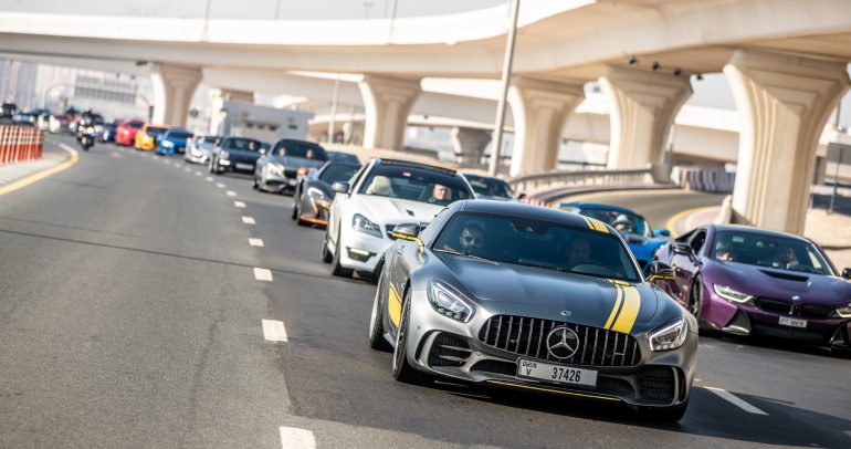 موكب دبي للسيارات الخارقة يجمع عشّاق عالم المحركات في اليوم الختامي لمعرض نو فيلتر دبي