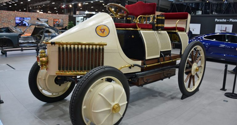 لونر بورشه: أول سيارة هجينة صممها المؤسس فرديناند قبل أكثر من 100 عام