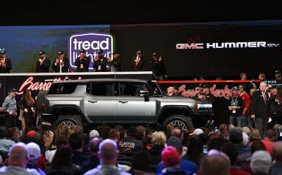 جي إم سي هامر الكهربائية لعام 2024