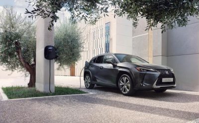 لكزس UX 300e الكهربائية