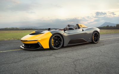 B95 أول سيارة كهربائية