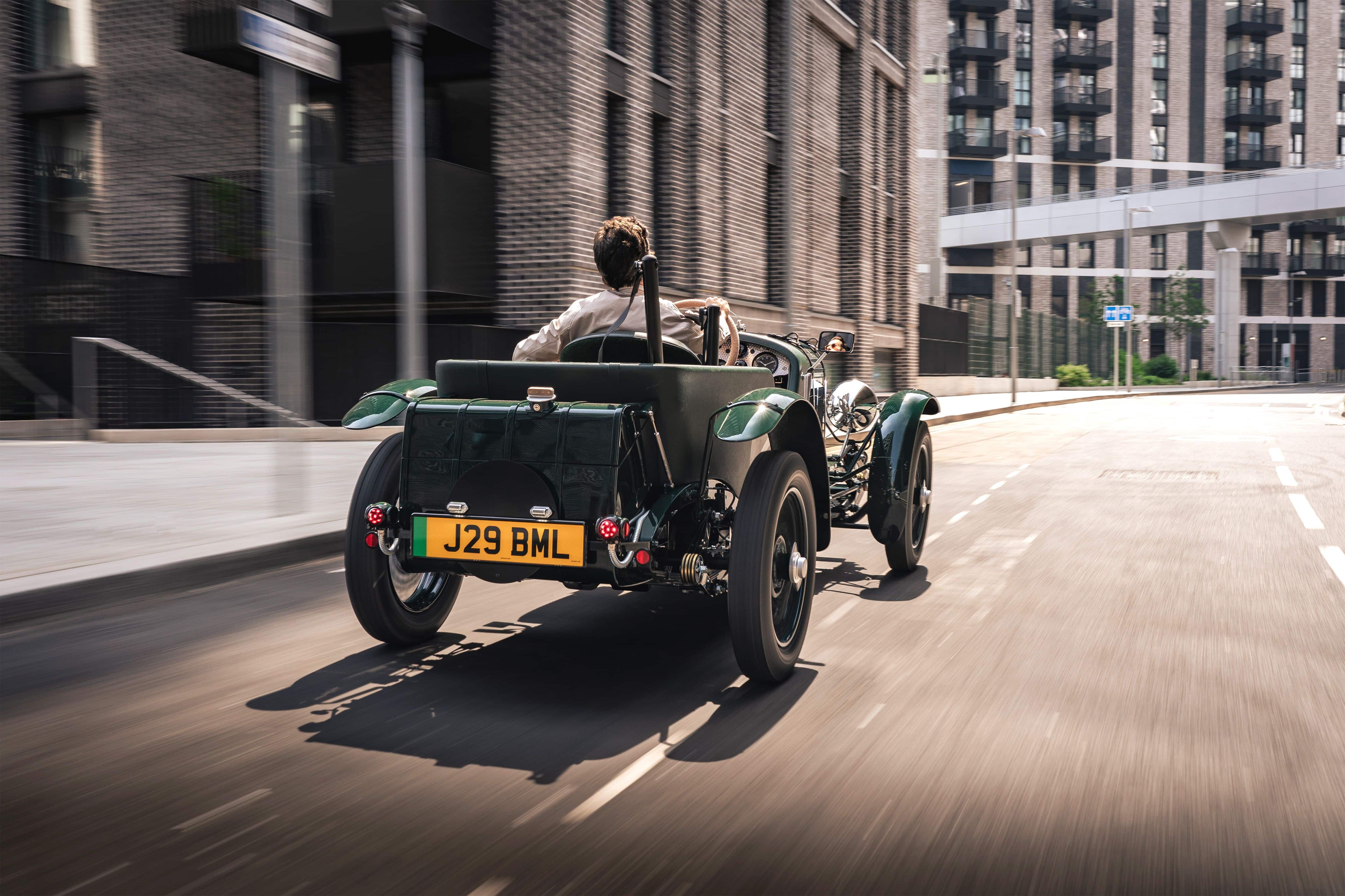 إعادة إحياء Bentley Blower 