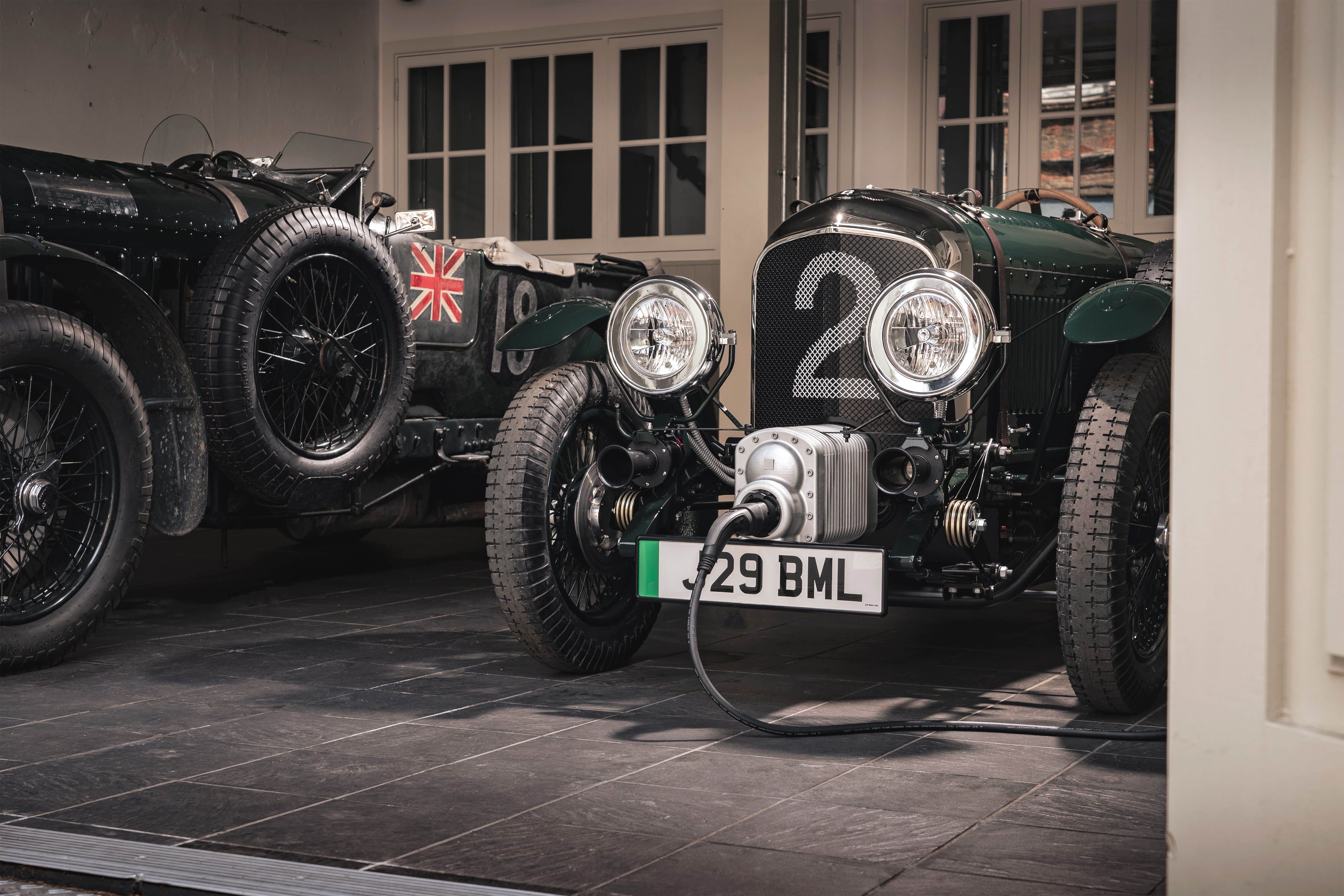 إعادة إحياء Bentley Blower 