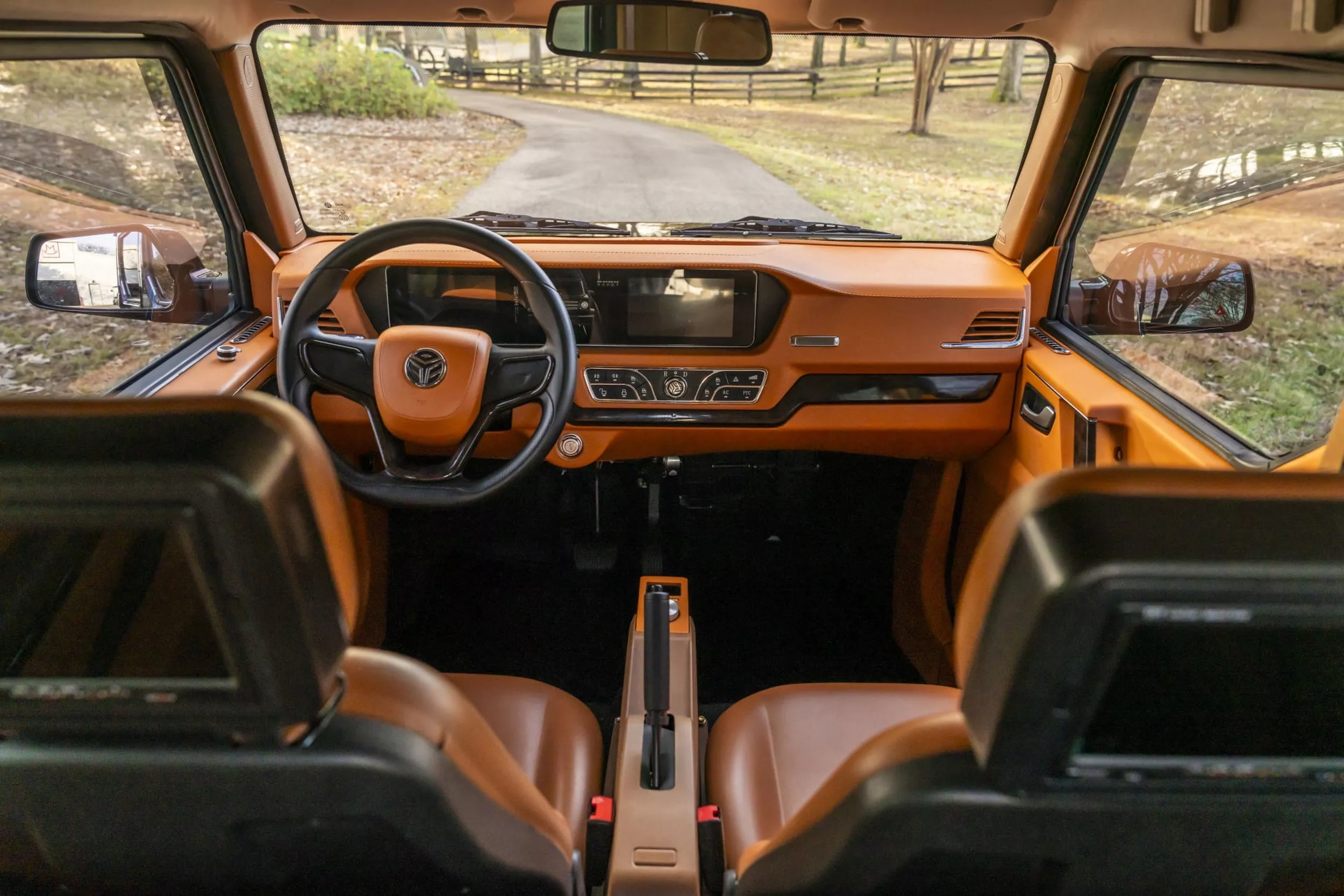 مقلّدة من مرسيدس G-Class
