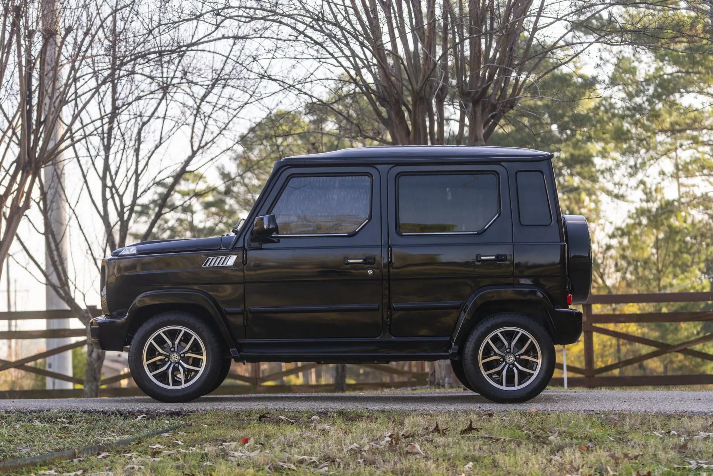 مقلّدة من مرسيدس G-Class