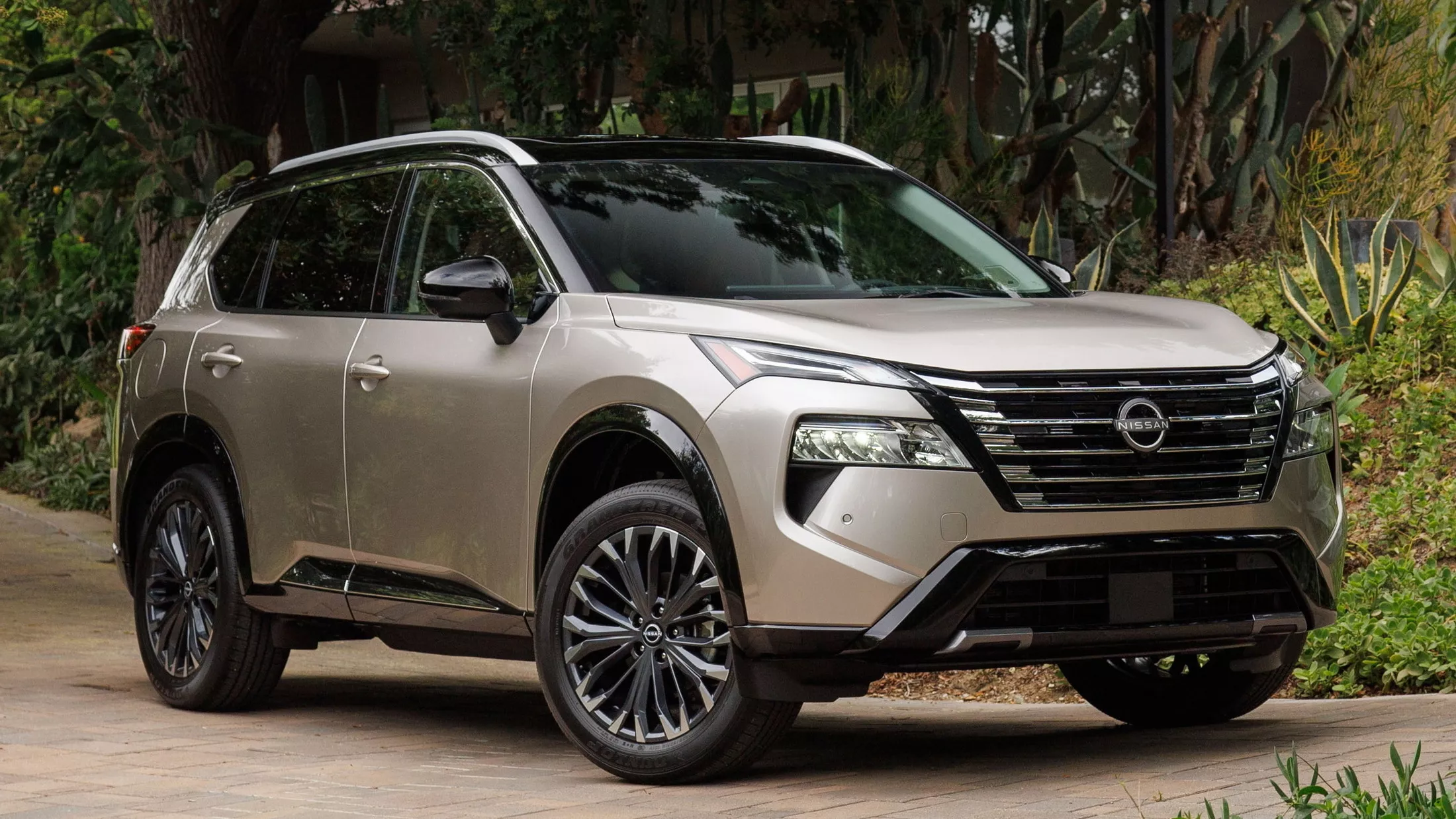 2024-Nissan-Rogue-1-1.webp