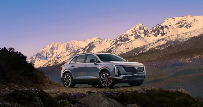 كاديلاك XT5 تعود من جديد بمحرك بنزين… عودة لم يتوقعها أحد!