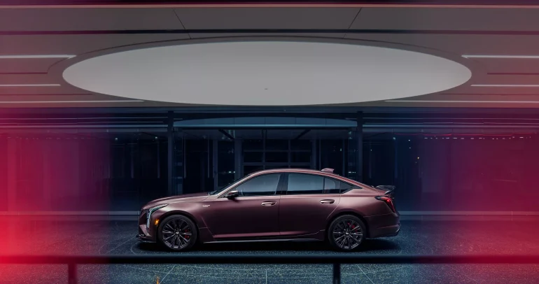 كاديلاك تكشف عن CT5-V بلاكوينج “Curated” – عضلات أمريكية مصممة يدويًا وفخامة شخصية بلا حدود