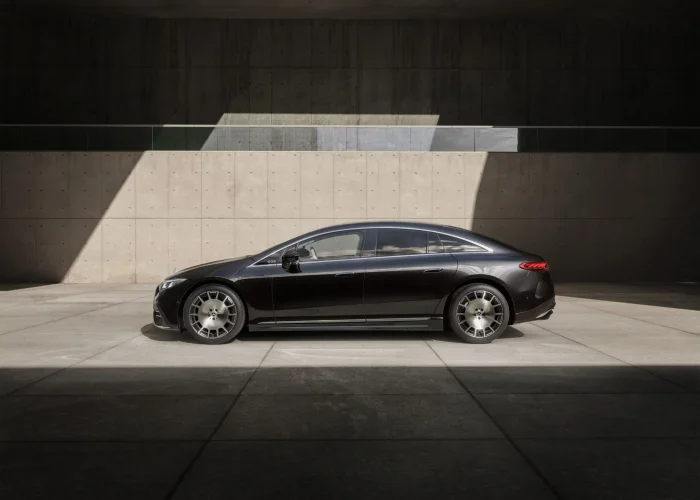 2026-Mercedes-EQS-New-10-2048x1536