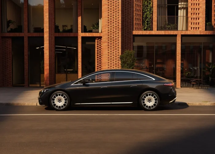 2026-Mercedes-EQS-New-4-2048x1152