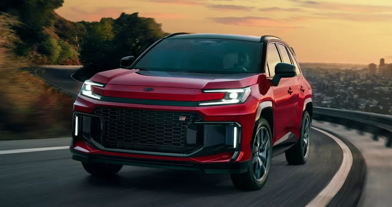 تويوتا RAV4 GR سبورت الجديدة 2026: أقوى من GR كورولا بقوة هجينة 320 حصان