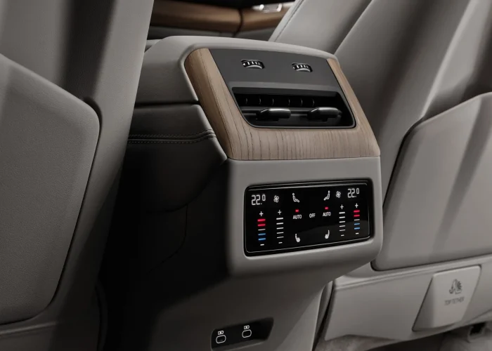 2027-Audi-Q7-00001