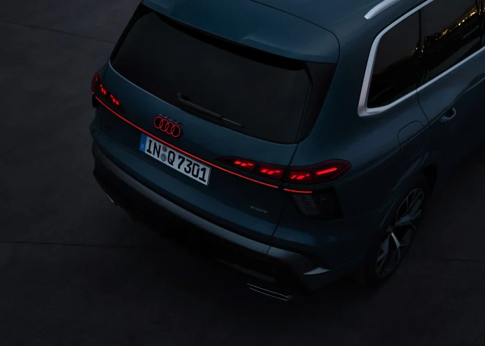 2027-Audi-Q7-00015