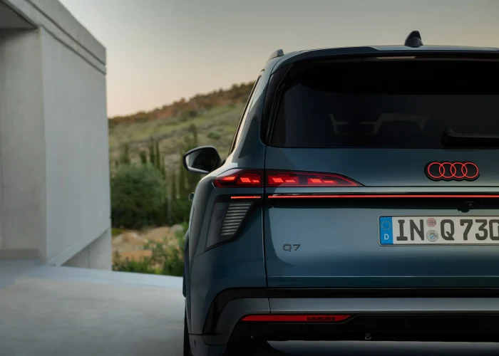 2027-Audi-Q7-00020