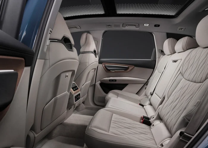 2027-Audi-Q7-00025