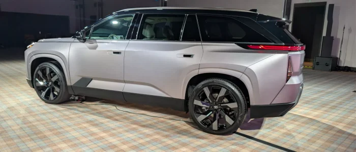 2027-Toyota-Highlander-for-Carscoops-by-Stephen-Rivers-87-2048x1152