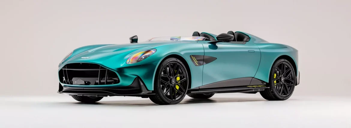 أستون مارتن DBR22