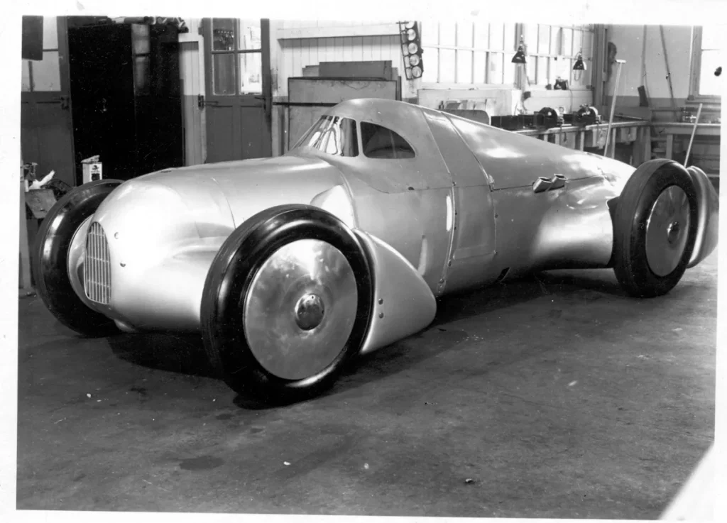 Audi Lucca V16