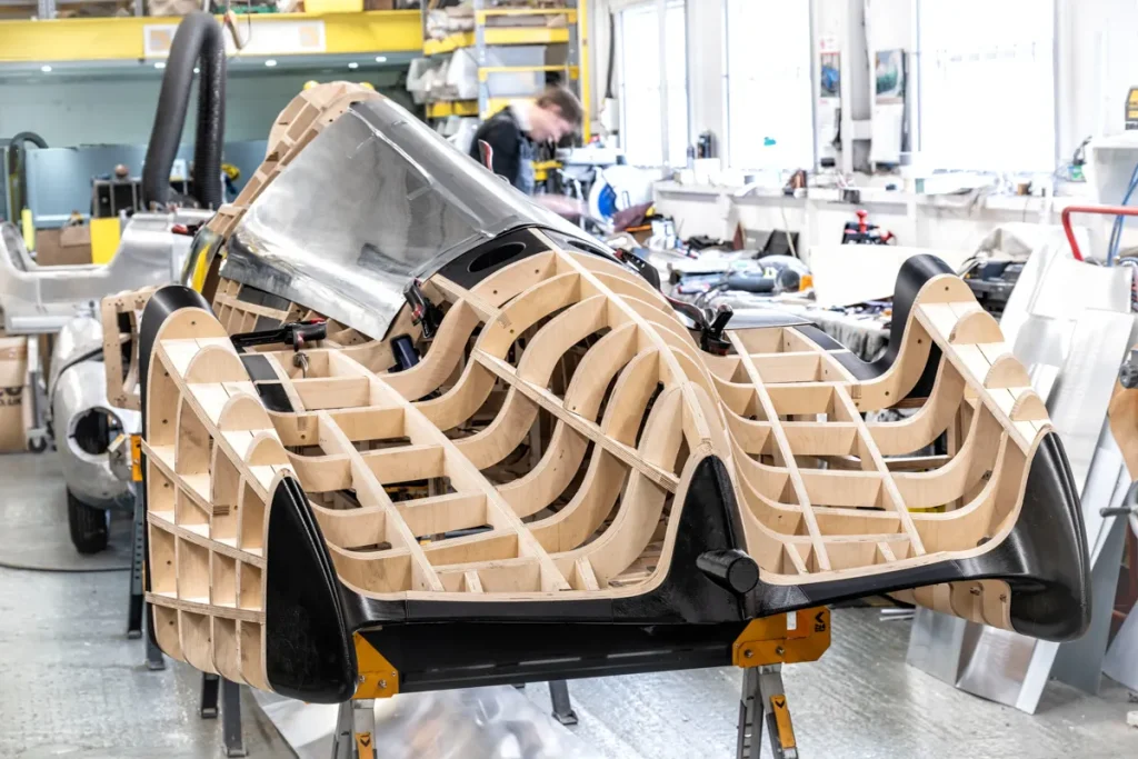 Audi Lucca V16
