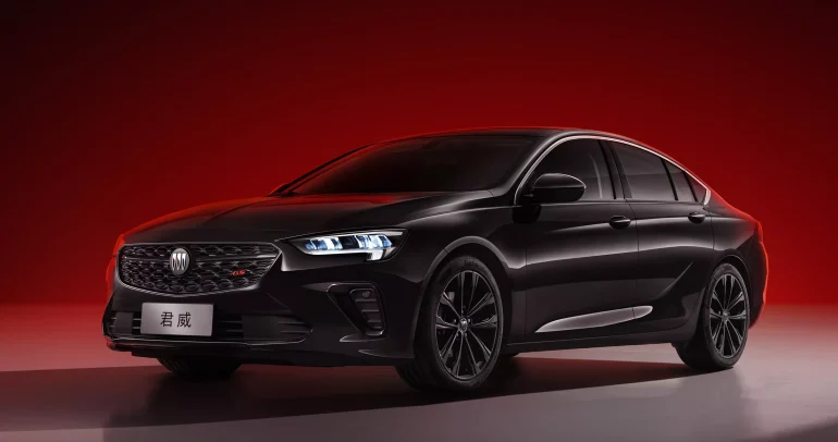 بيوك تقدم ريجال GS إصدار Obsidian Black Racing المستوحى من الأسطورة GNX