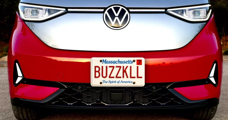 فولكس فاجن توقف إنتاج ID. Buzz وMultivan مؤقتًا بسبب تراجع الطلب