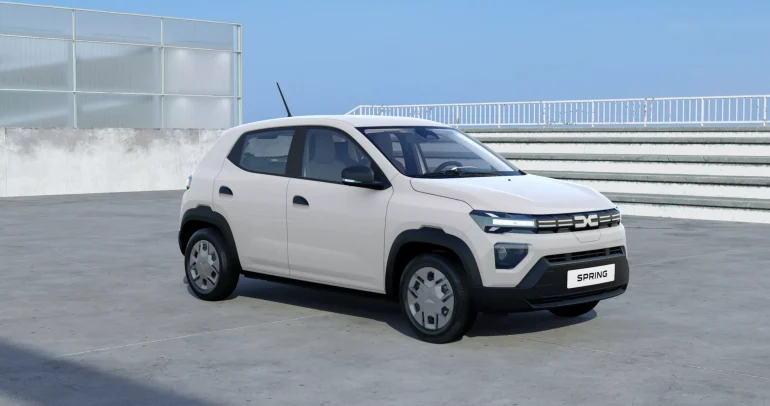 داسيا تعرض سيارتها الكهربائية في إيطاليا بسعر يبدأ من 4,600 دولار فقط!