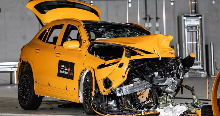 انخفاض تكلفة إصلاح السيارات الكهربائية… لكنها لا تزال أغلى من سيارات البنزين