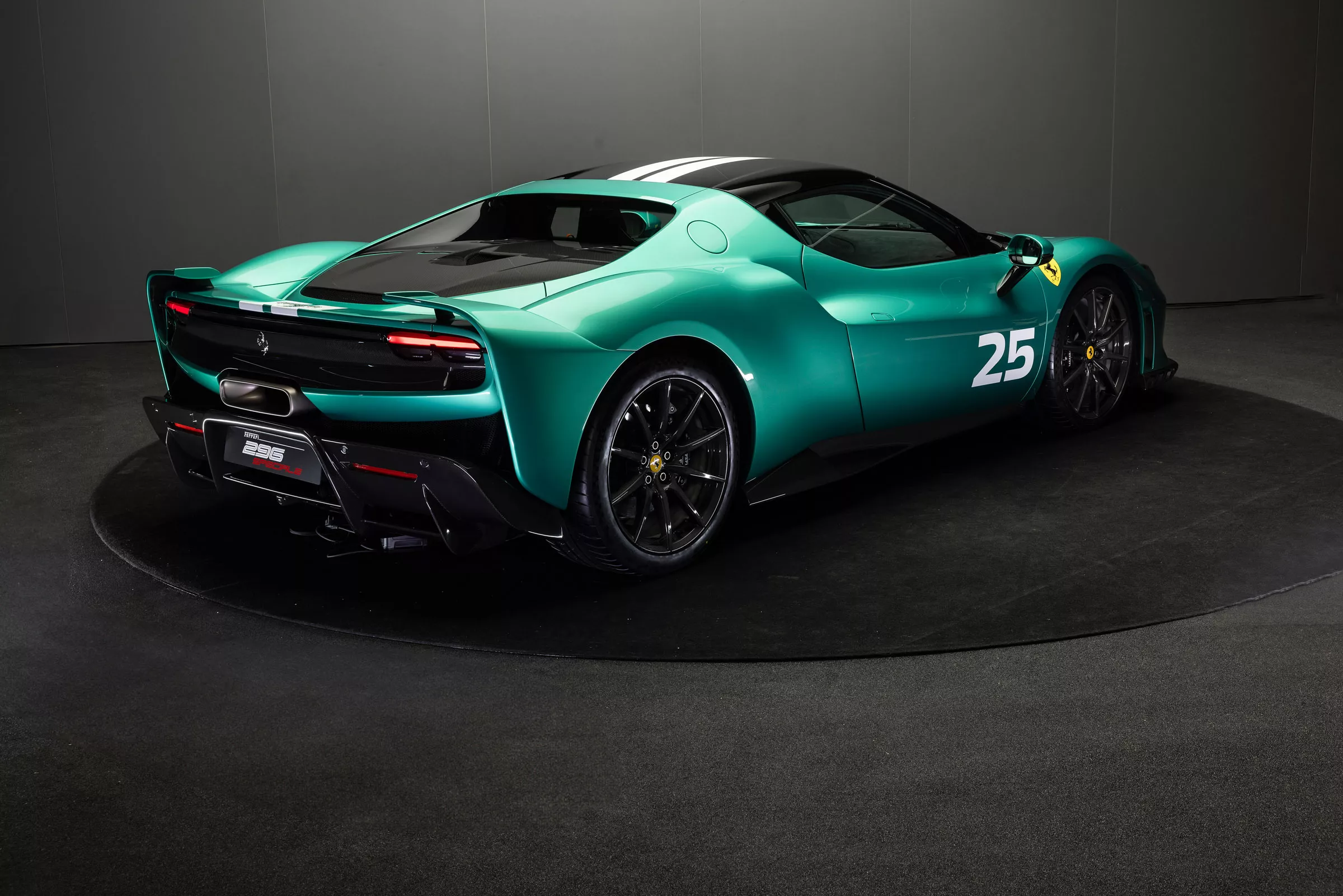 فيراري 296 سبشيالي V6