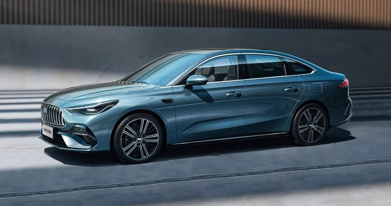 جيلي جالاكسي ستار 6… سيدان هجينة جديدة بتصميم مستوحى من AMG وإنفينيتي