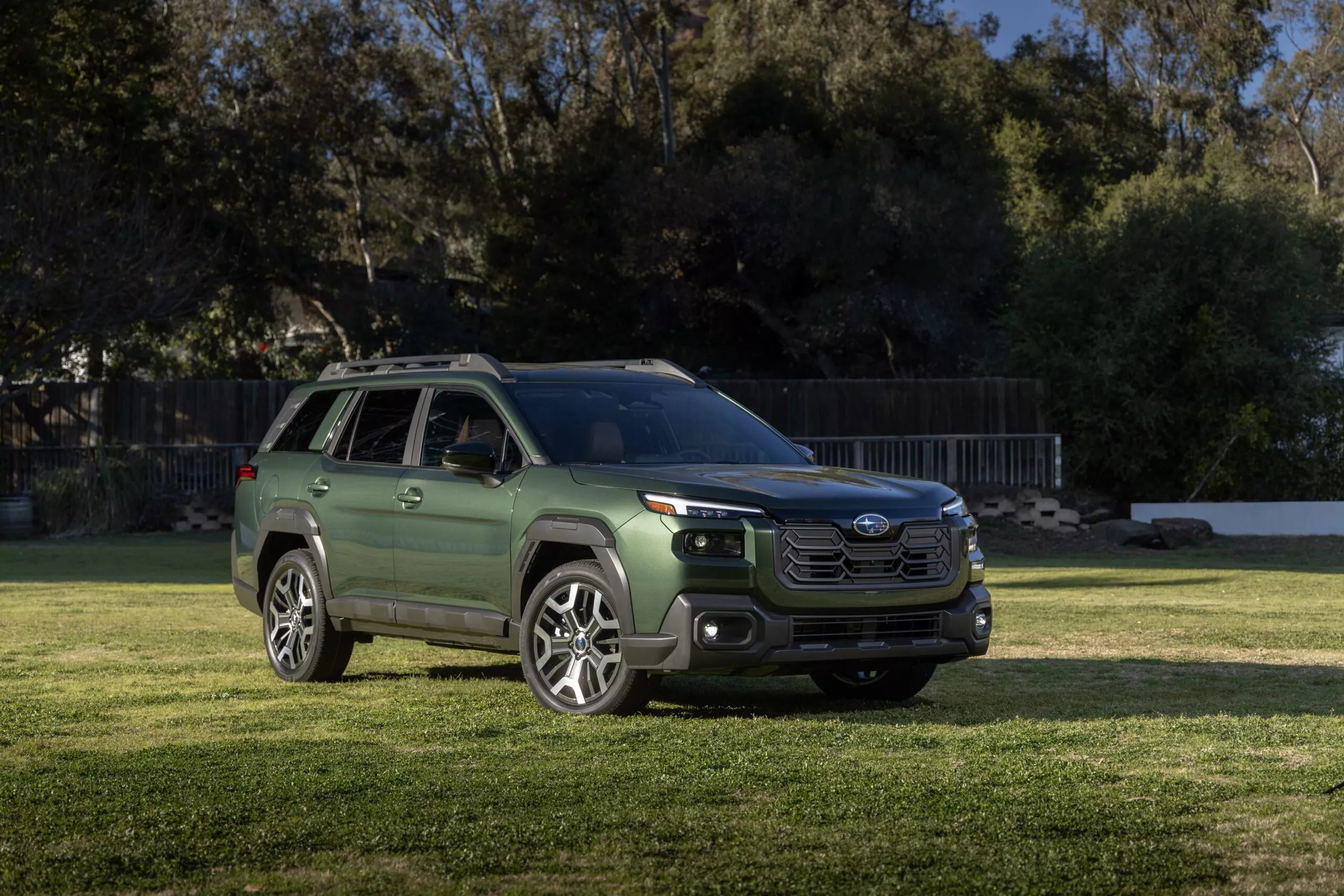 سوبارو SUV