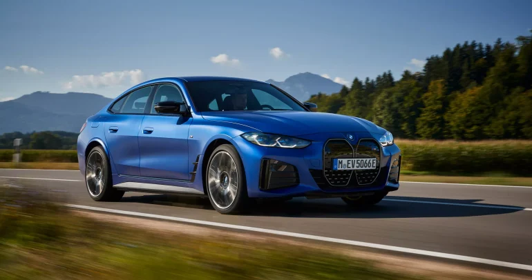 استدعاء آلاف سيارات BMW الكهربائية بسبب خلل يؤدي لفقدان القوة أثناء القيادة