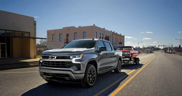 شيفروليه سيلفرادو RST Select Special Edition 2026: إصدار خاص بمظهر جريء ومحرك 4 سلندر فقط!