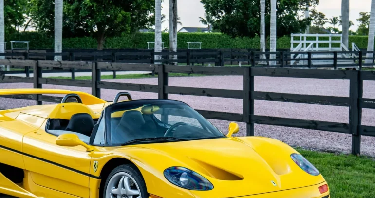 فيراري F50 نادرة تحطم الأرقام القياسية وتباع بأكثر من 9.2 مليون دولار