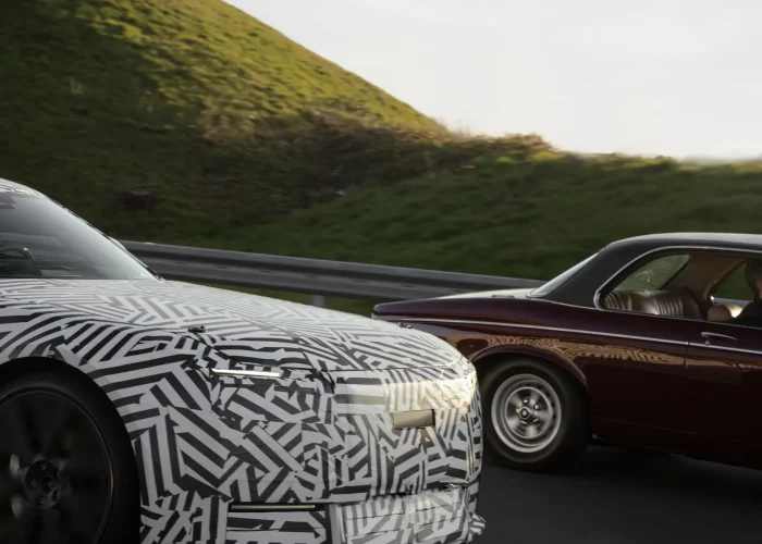 Jaguar-Luxury-Four-Door-GT-Teaser-5