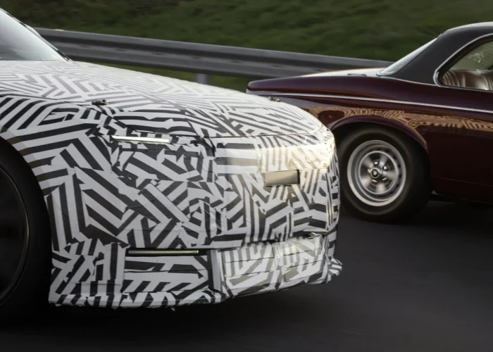 Jaguar-Luxury-Four-Door-GT-Teaser-5-copy-2048x1152